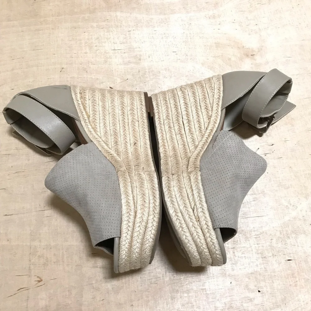 INDIGO RD Irairy3 wedge sandals size 10
